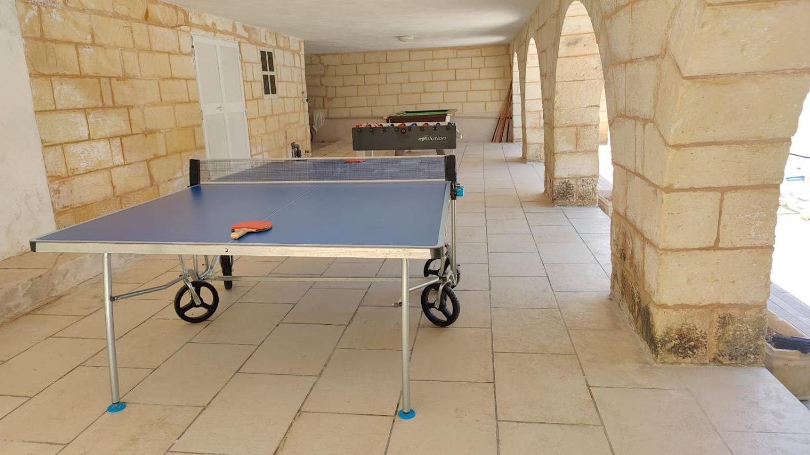 Stunning Villa With Pool, Table Tennis, Table Soccer And A Pool Table Naxxar Екстериор снимка